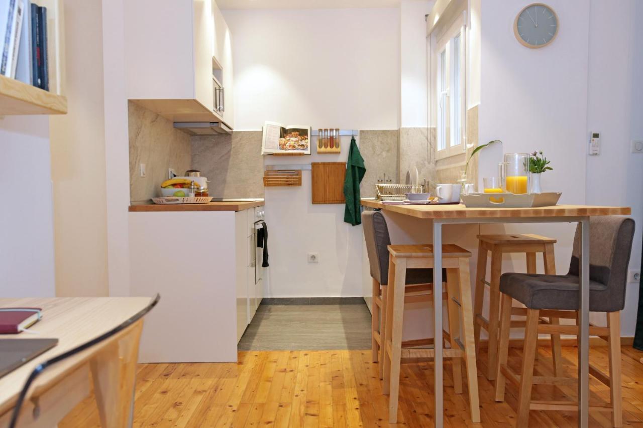 The 4 Travellers Thessaloniki Apartment Exterior photo