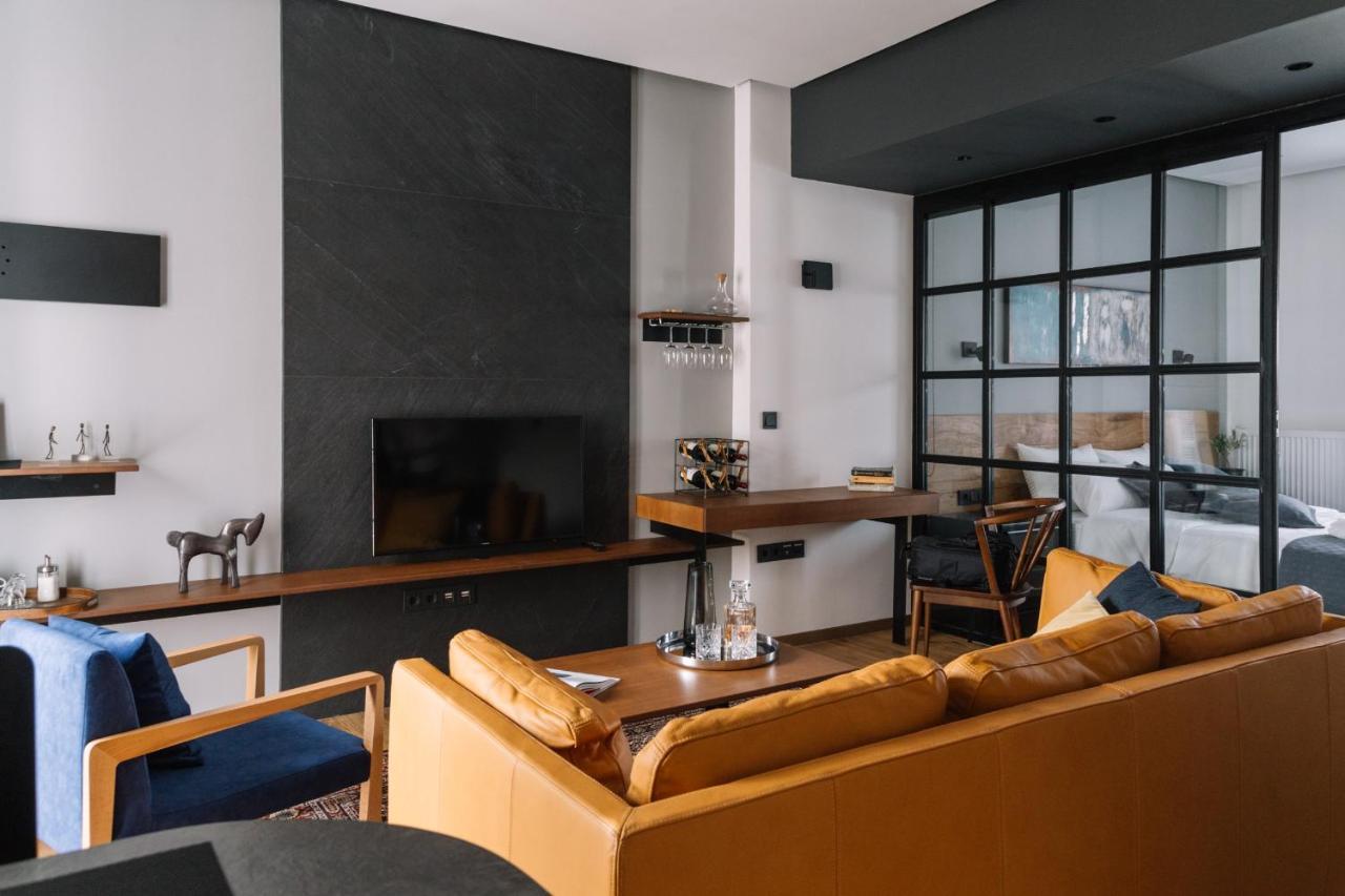 The 4 Travellers Thessaloniki Apartment Exterior photo