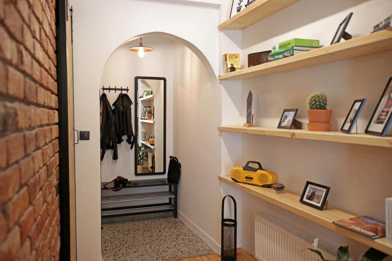 The 4 Travellers Thessaloniki Apartment Exterior photo