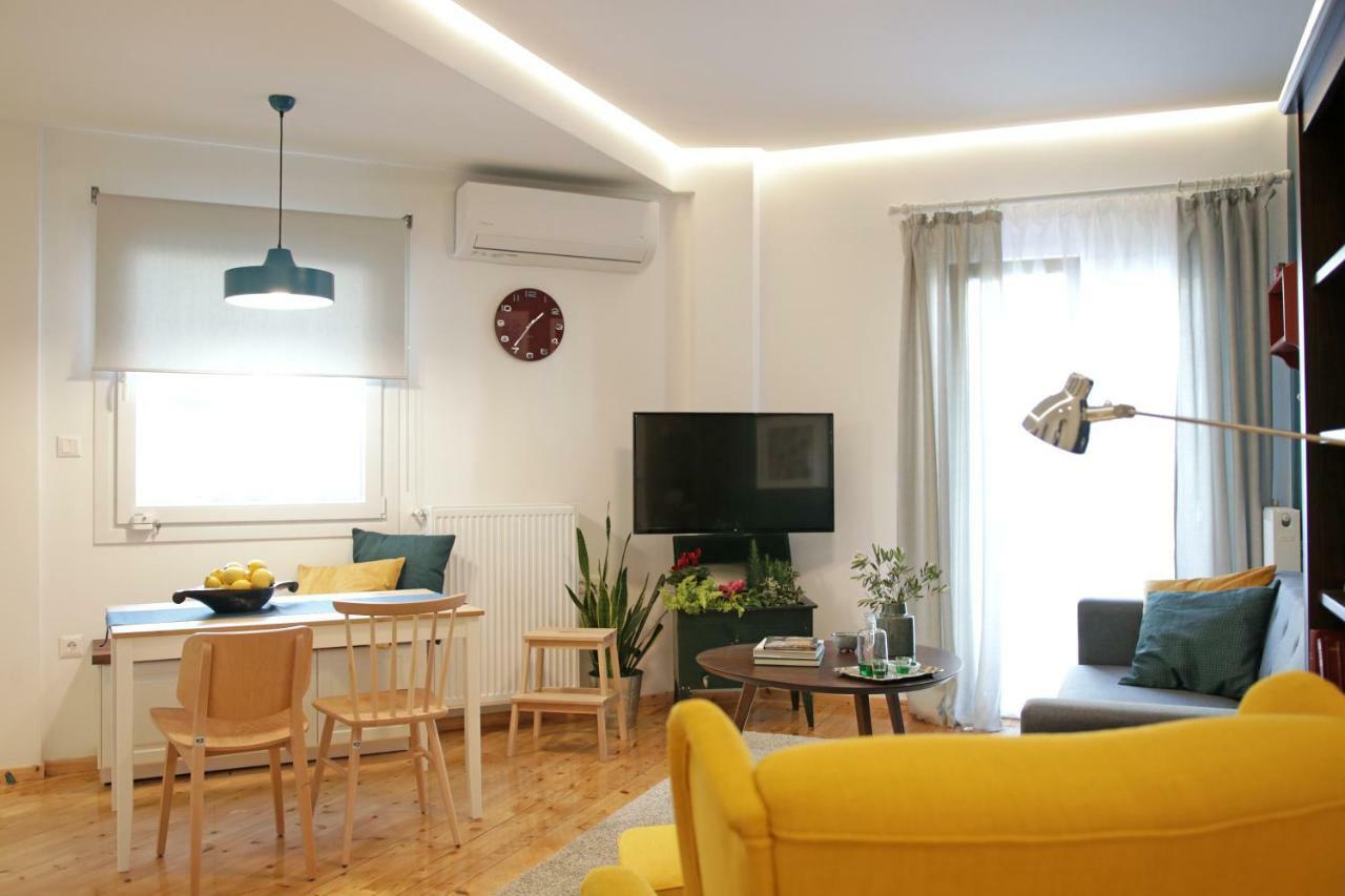 The 4 Travellers Thessaloniki Apartment Exterior photo
